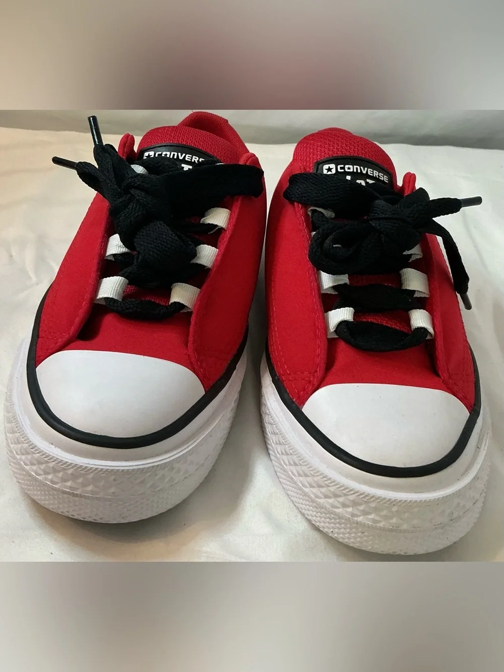 Converse All Star Red Black Low Top Sneakers Big Kids 3Y / Women’s 4.5